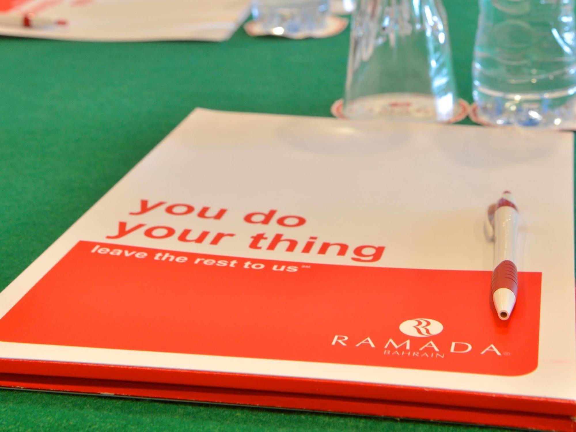 Готель Ramada By Wyndham Bahrain Манама Екстер'єр фото