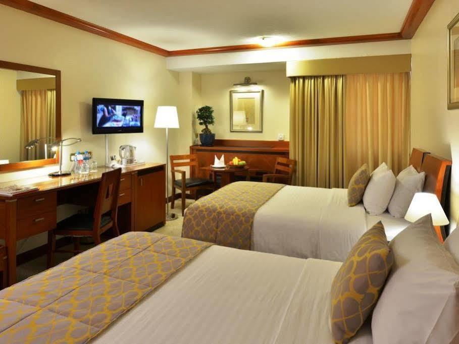 Готель Ramada By Wyndham Bahrain Манама Екстер'єр фото