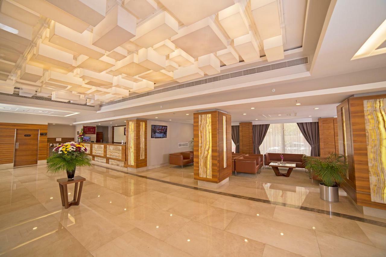Готель Ramada By Wyndham Bahrain Манама Екстер'єр фото